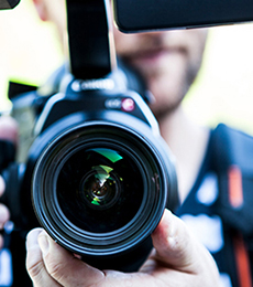 web.cameraman_230x260